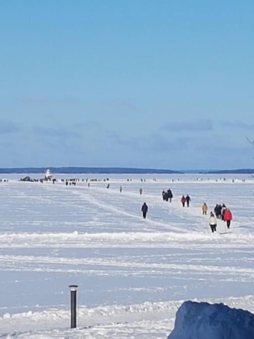 Upea Kaksio Naesijaerven Rannalla Tammerfors Exteriör bild