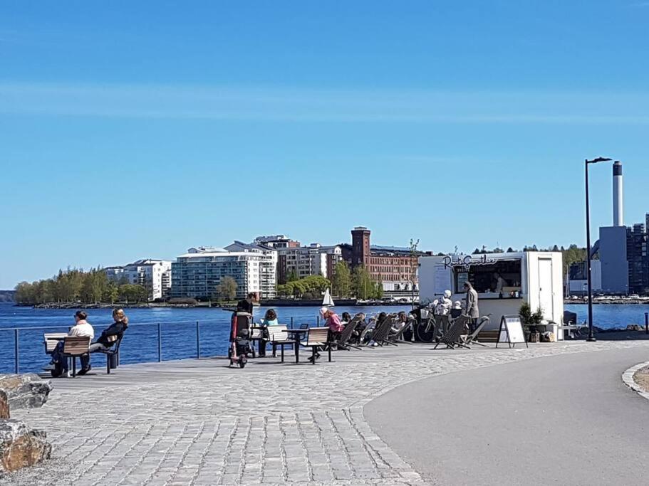 Upea Kaksio Naesijaerven Rannalla Tammerfors Exteriör bild